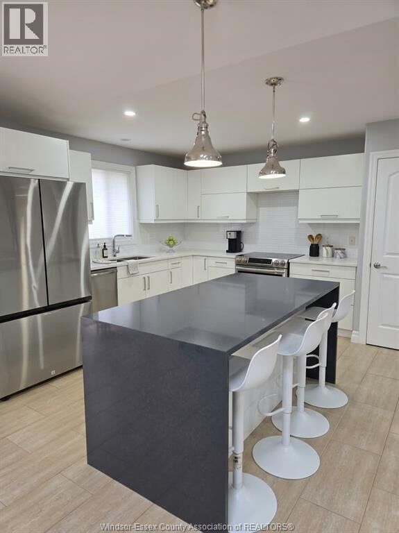 Property Photo:  1358 Colonial Crossing  ON N8L 0S8 