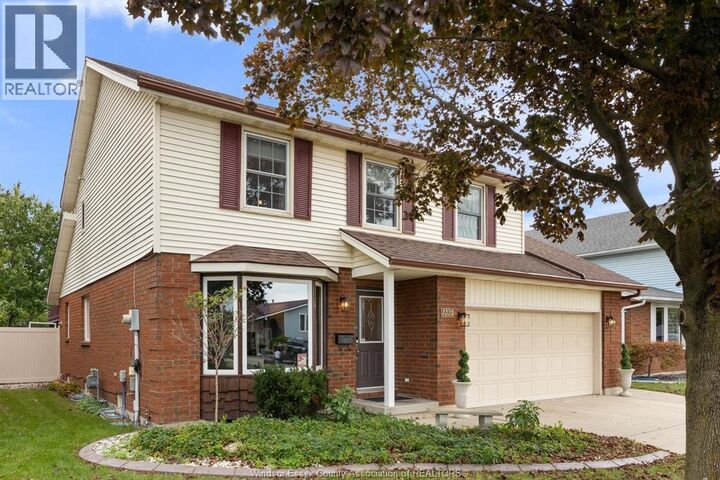 Property Photo:  1316 Carriage Lane  ON N9H 1Z9 
