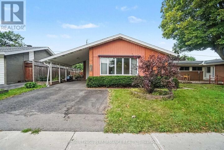 Property Photo:  1374 Highgate Road  ON K2C 2Y6 