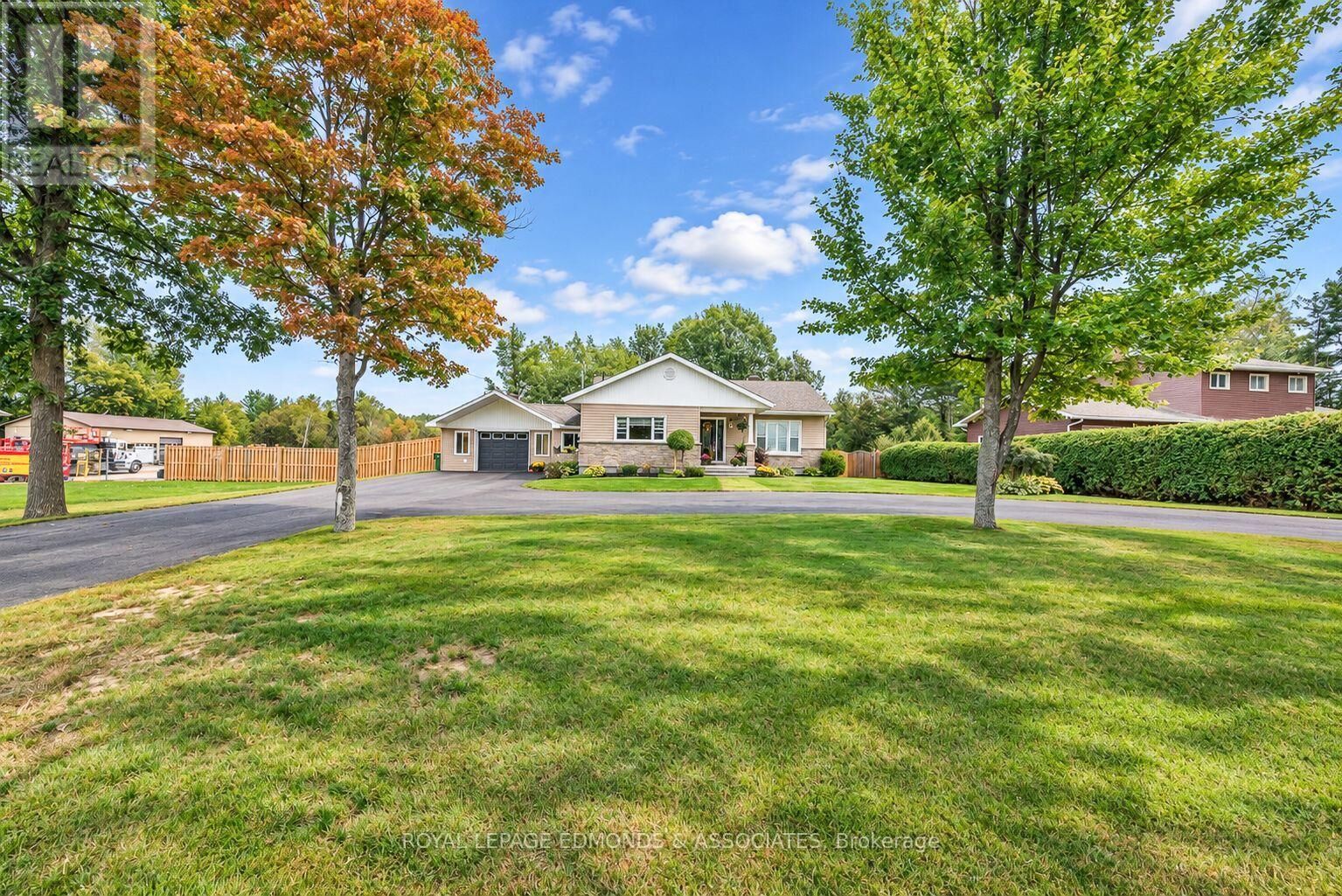 Property Photo:  11952 Round Lake Road  ON K8A 6W8 