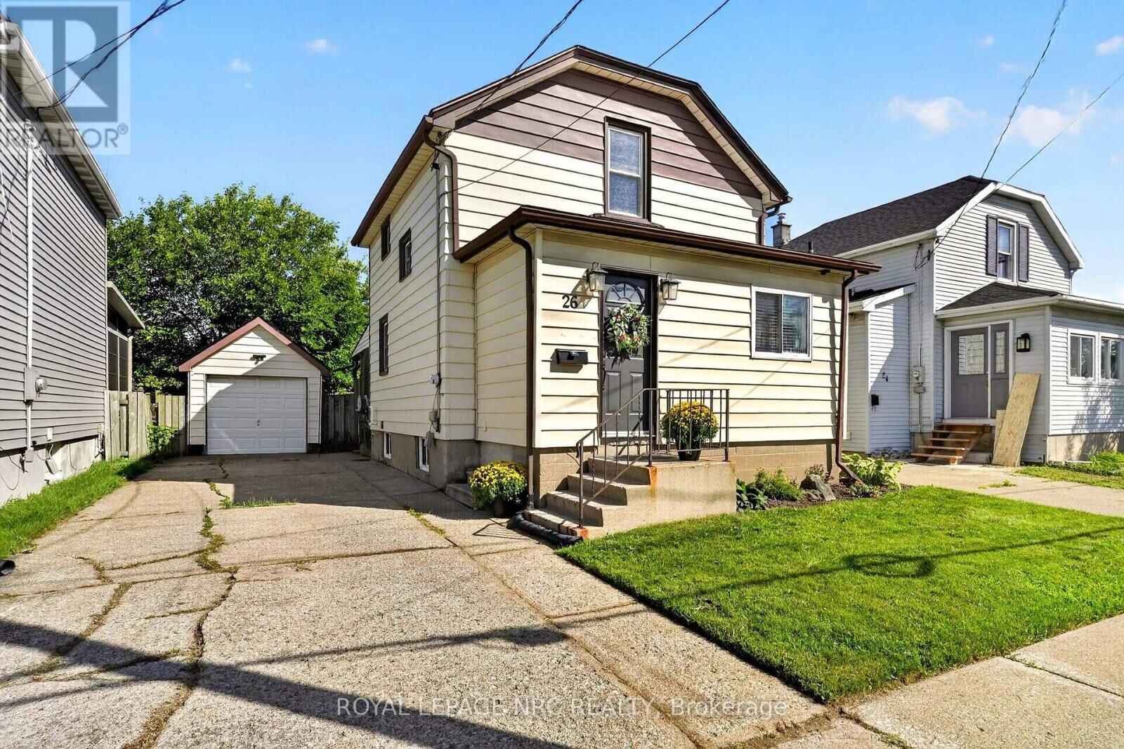 Property Photo:  26 Lyndon Street West  ON L2V 3J7 