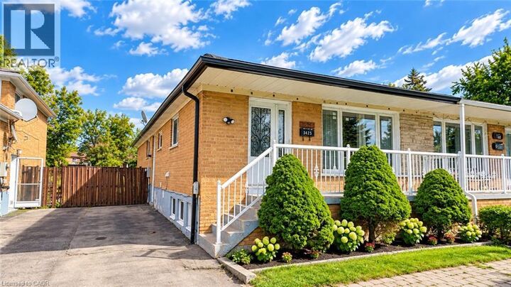 Property Photo:  3425 Laddie Crescent Upper  ON L4T 1N2 
