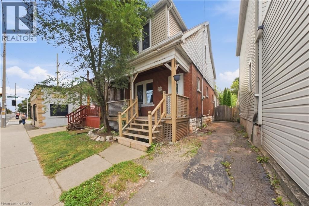 Property Photo:  1082 East Cannon Street East  ON L8L 2J1 