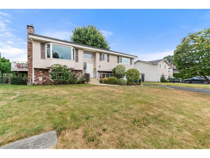 Property Photo:  45992 Silver Avenue  BC V2R 2P9 