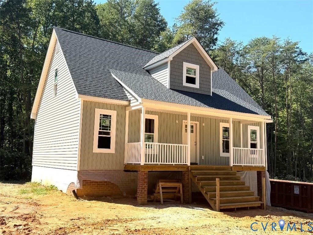 Property Photo: 1661 Lakeside Drive VA 23139