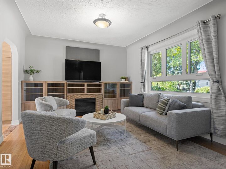Property Photo:  11119 62 Avenue NW  AB T6H 1N3 