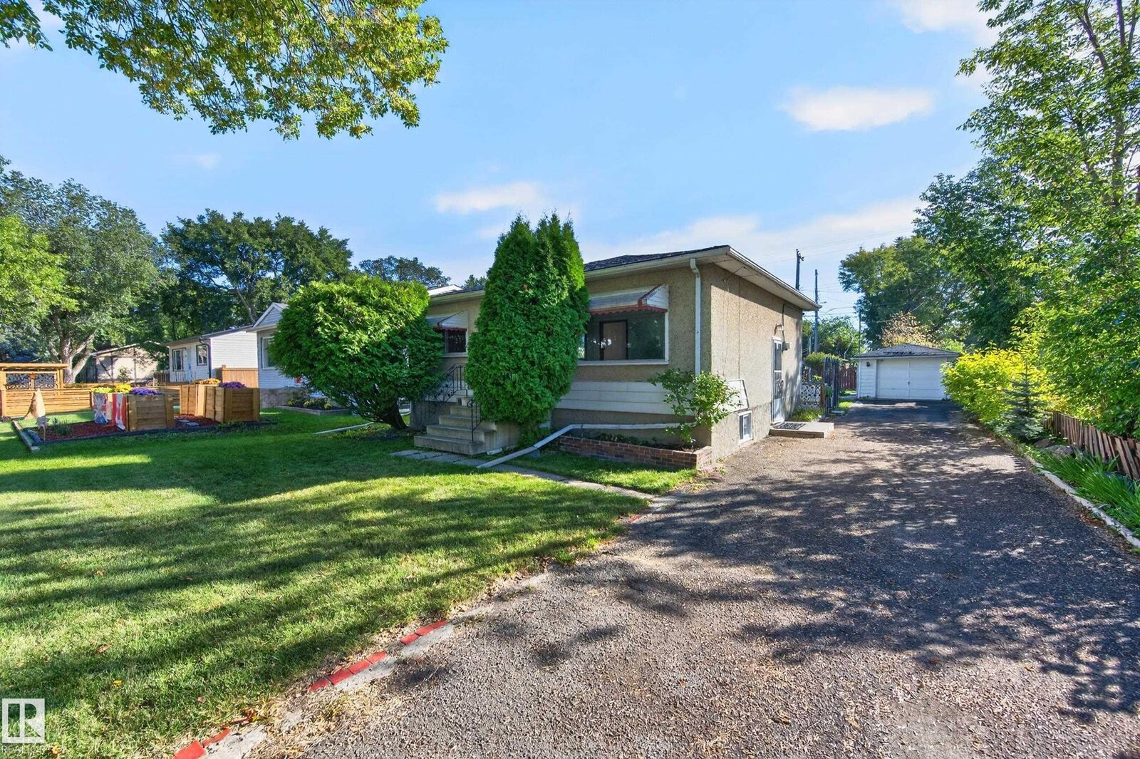 Property Photo:  11109 38 Street NW  AB T5W 2E9 