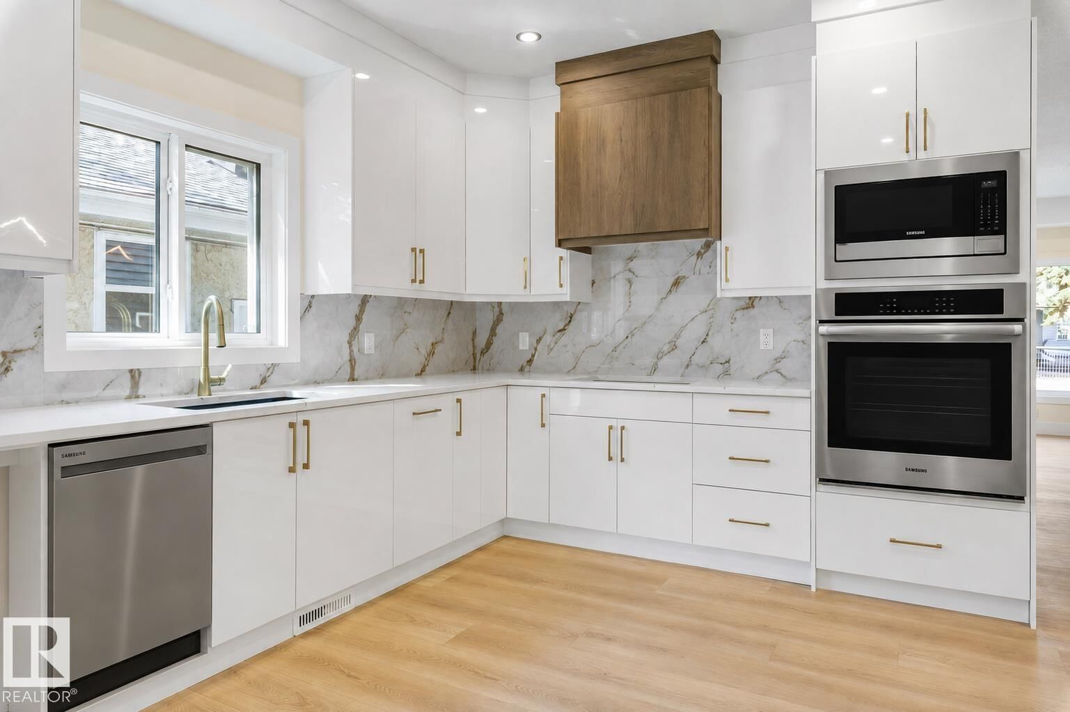 Property Photo:  10323 79 Street NW  AB T6A 3G7 
