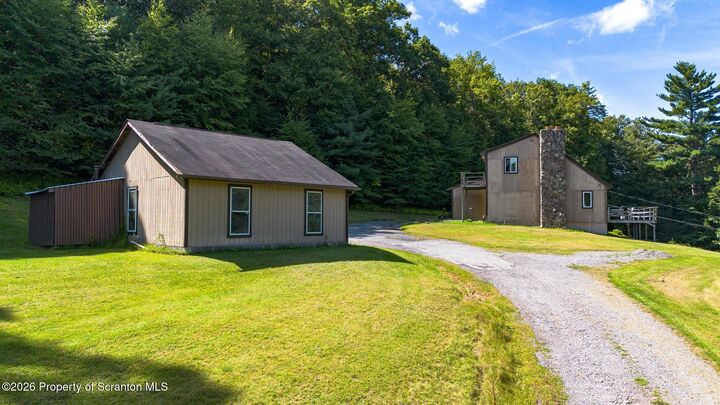Property Photo:  45 Louis Lane  PA 18644 