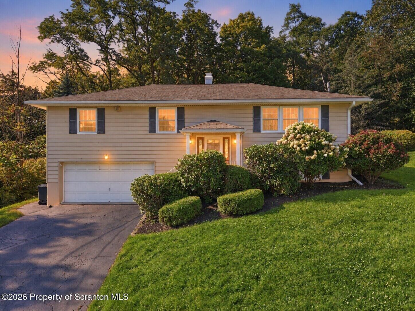 Property Photo:  441 Sumner Avenue  PA 18411 