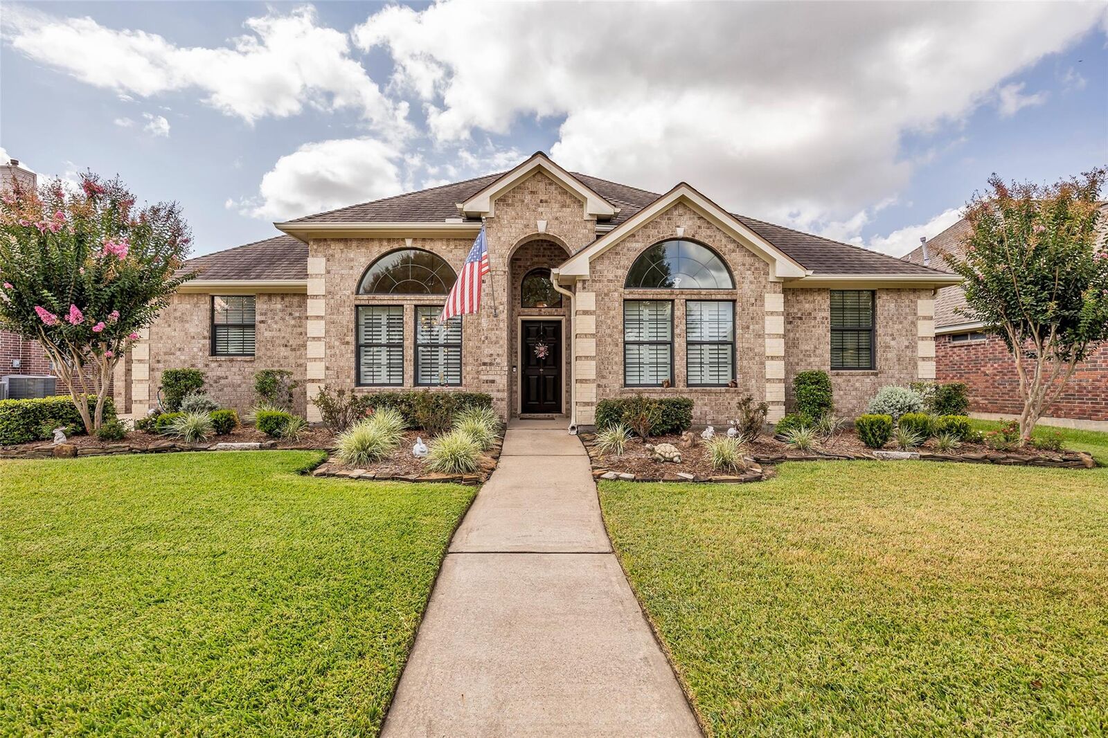Property Photo:  1813 Mesa Verde Drive  TX 77536 