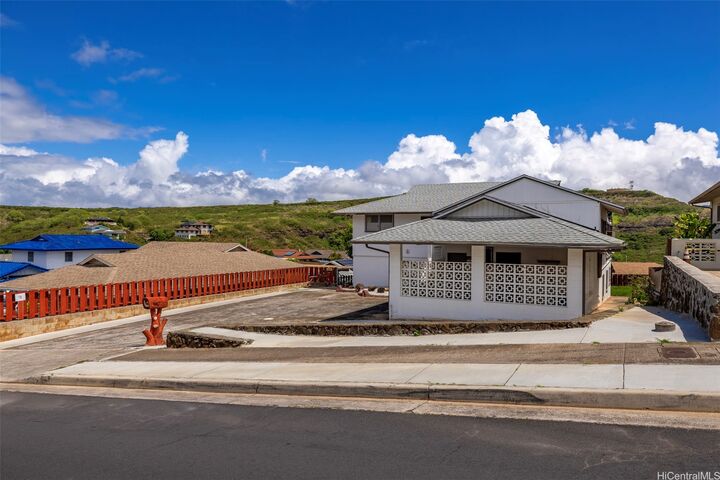 Property Photo:  1151 Ala Aloalo Street  HI 96818 