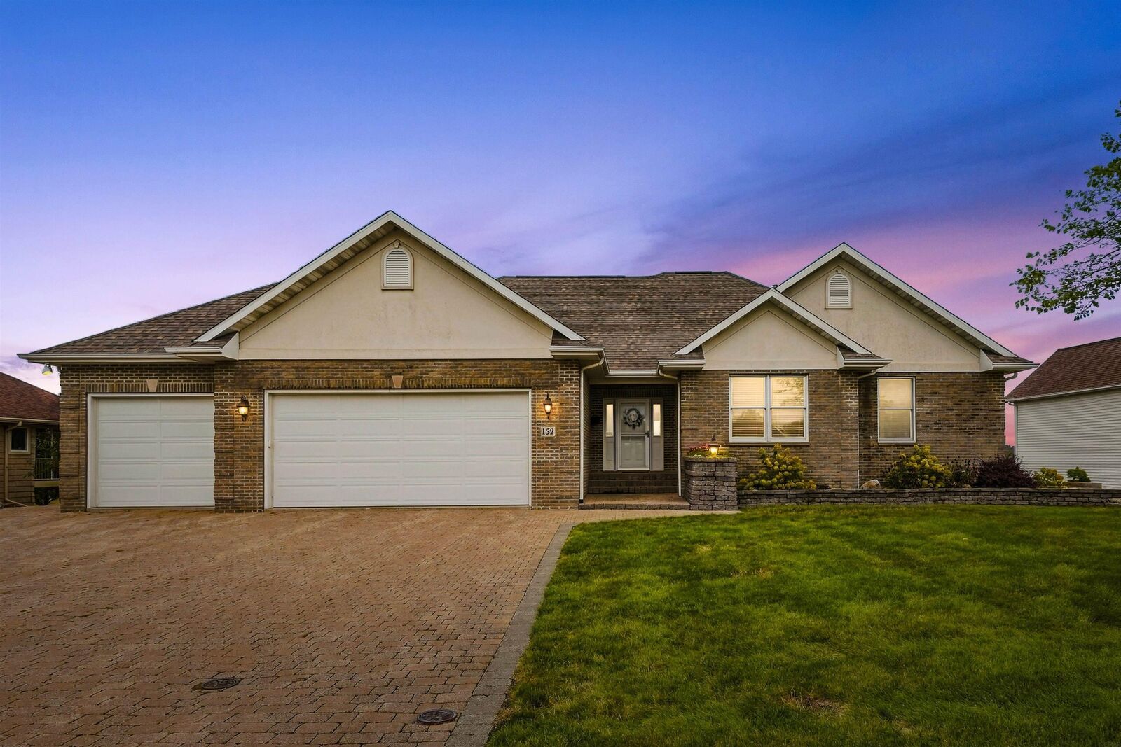 Property Photo:  152 Eagle Ridge Dr.  IA 50677 