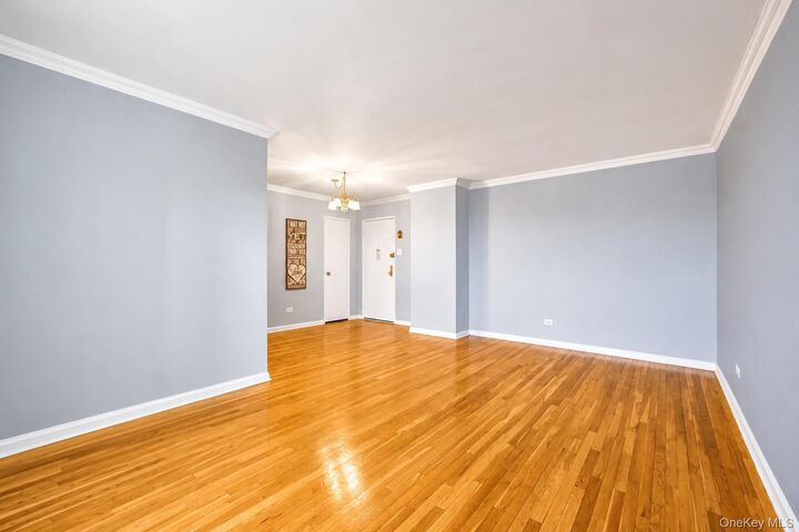 Property Photo:  85-10 151st Avenue 5E  NY 11414 