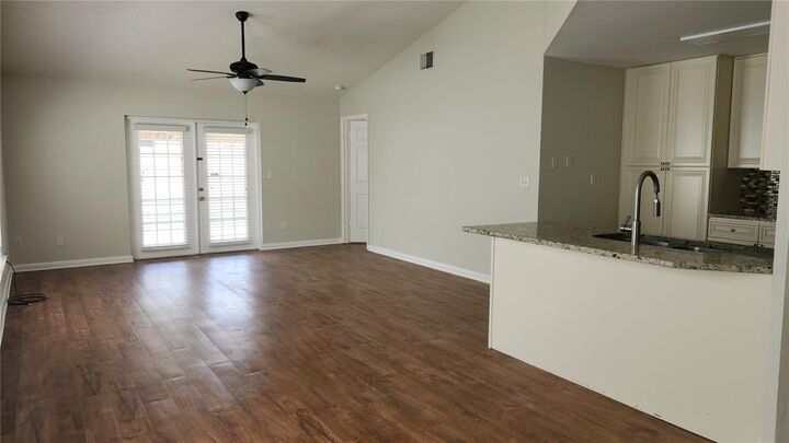 Property Photo: 1306 Coolridge Drive FL 33511