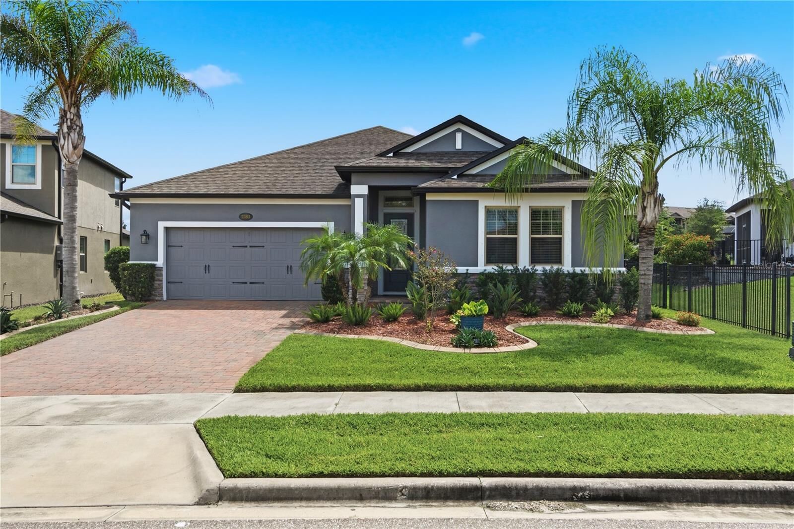 Property Photo: 2393 Panoramic Circle FL 32703