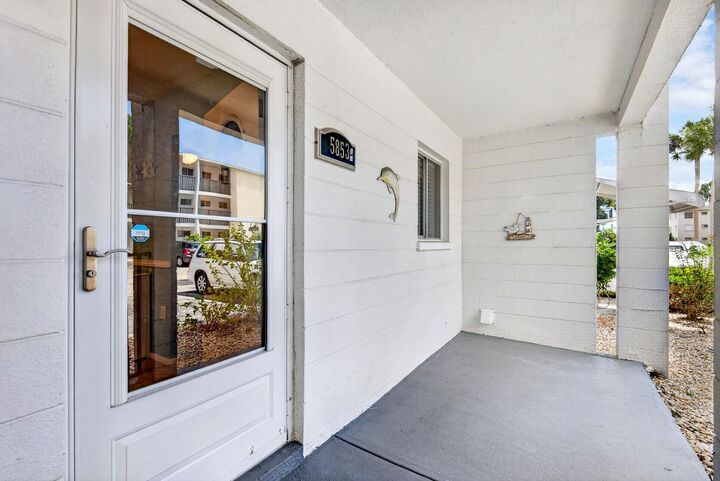 Property Photo: 5853 Palm Lane B7 FL 34207
