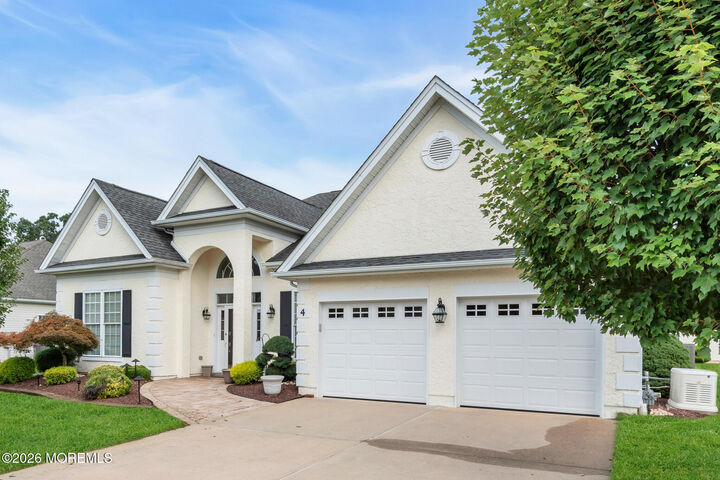 Property Photo:  4 Talister Court  NJ 07728 
