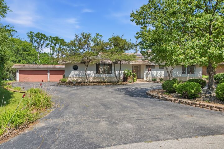 Property Photo: 90 Graymoor Lane IL 60461
