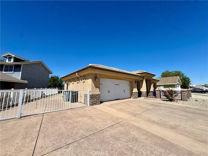 Property Photo:  13880 Evergreen Lane  CA 92395 