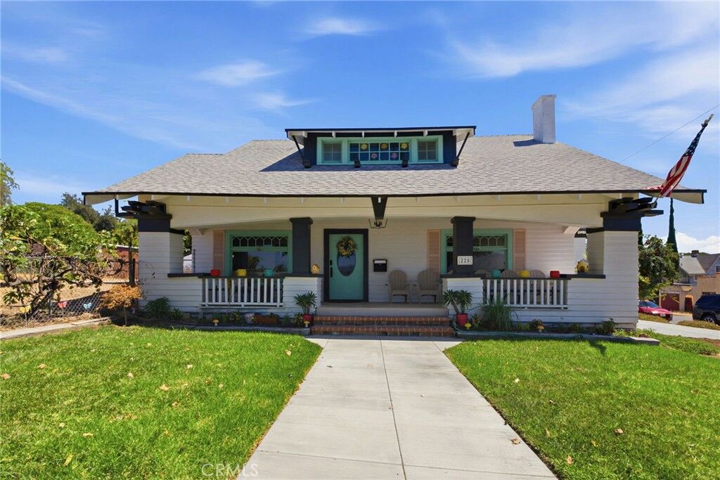 Property Photo:  228 S Spring  CA 92530 