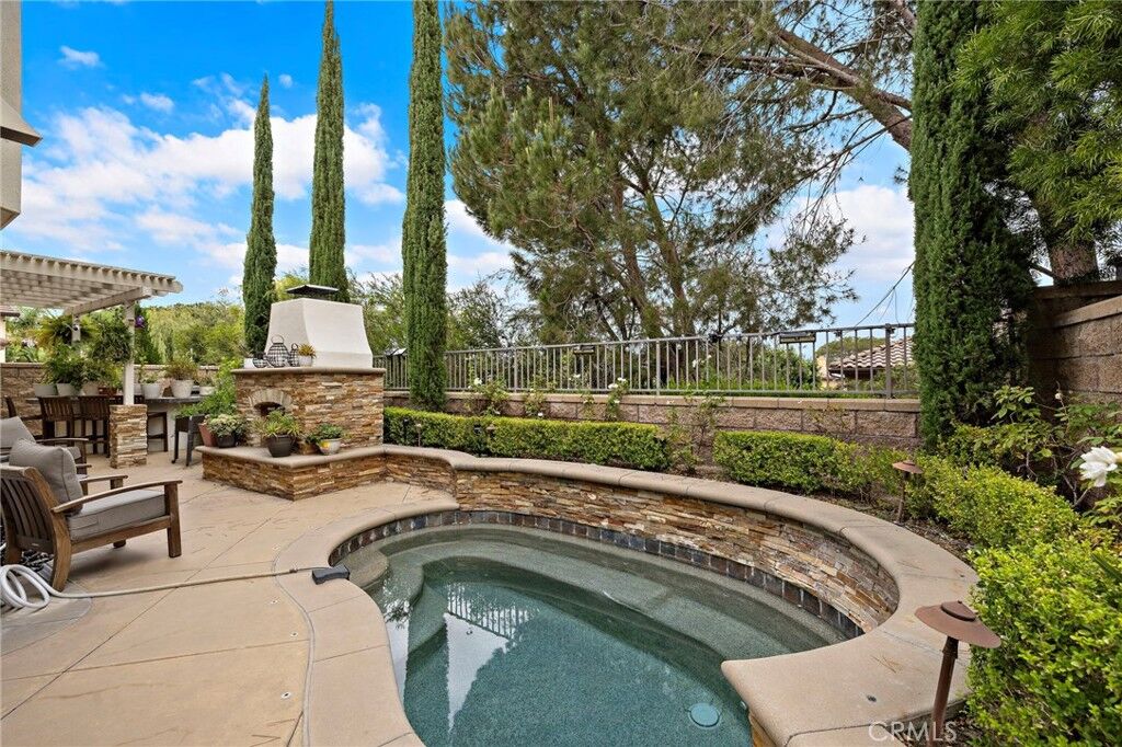 Property Photo:  5 Stonebrook  CA 92656 