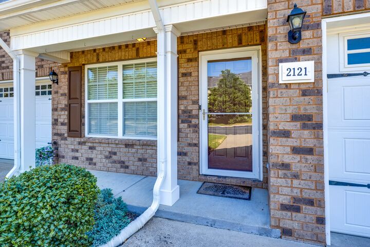 Property Photo:  2121 Calydon Ct  TN 37128 