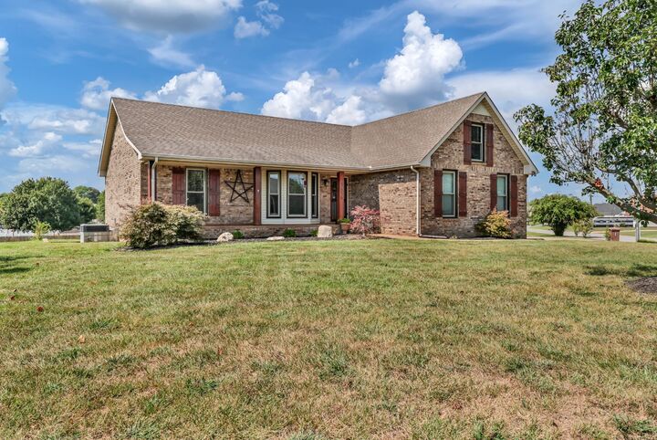 Property Photo: 3656 Fieldstone Dr TN 37040