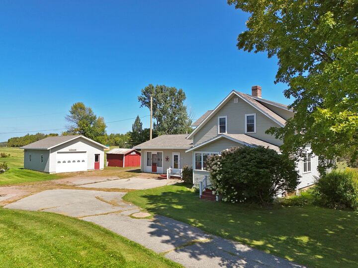 Property Photo:  342 Route 2  VT 05486 