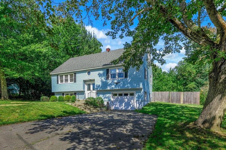 Property Photo: 11 Woodridge Road NH 03431