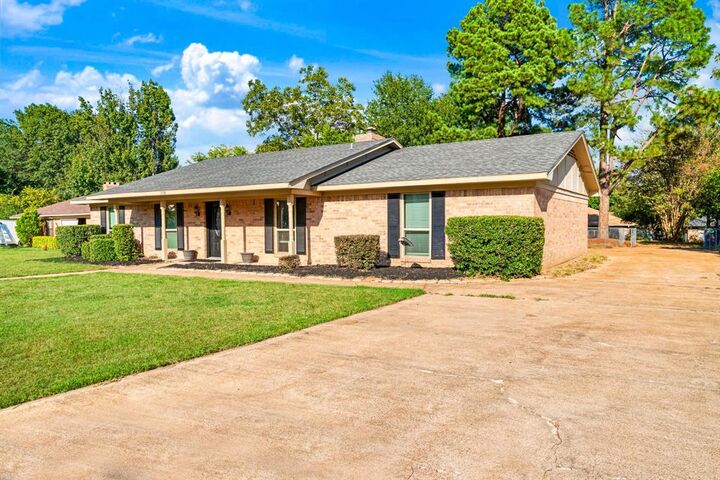 Property Photo:  370 32nd Street NE  TX 75460 