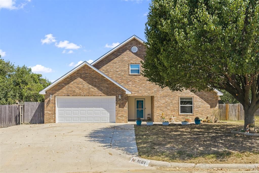 Property Photo: 1601 Ward Road OK 73401