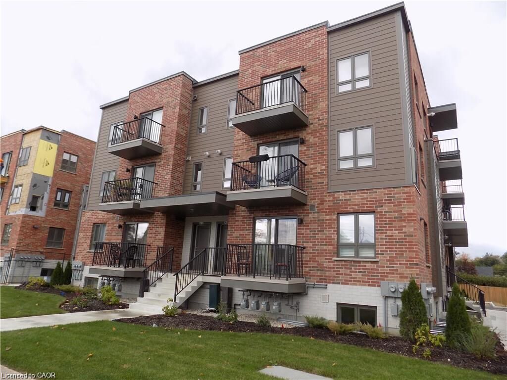 Property Photo:  361 Lancaster Street W A15  ON N2H 0C1 