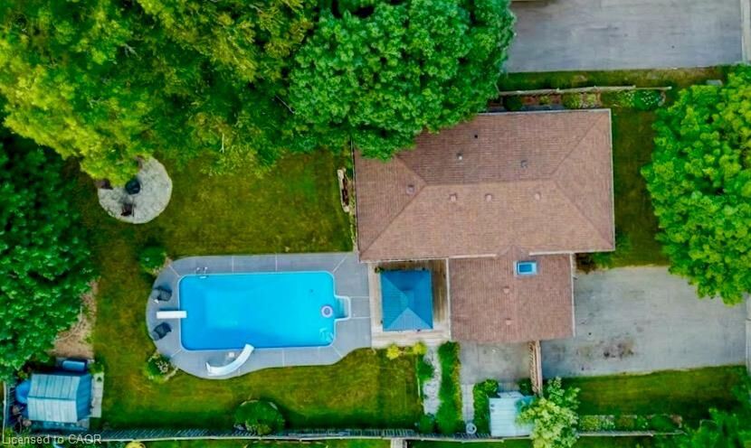 Property Photo:  9 Adams Lane  ON N3Y 4P4 