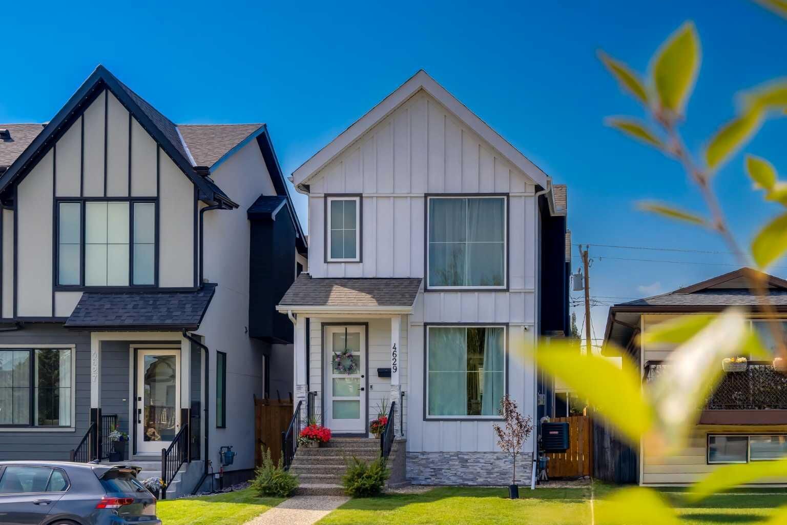 Property Photo:  4629 72 Street NW  AB T3B 2L3 
