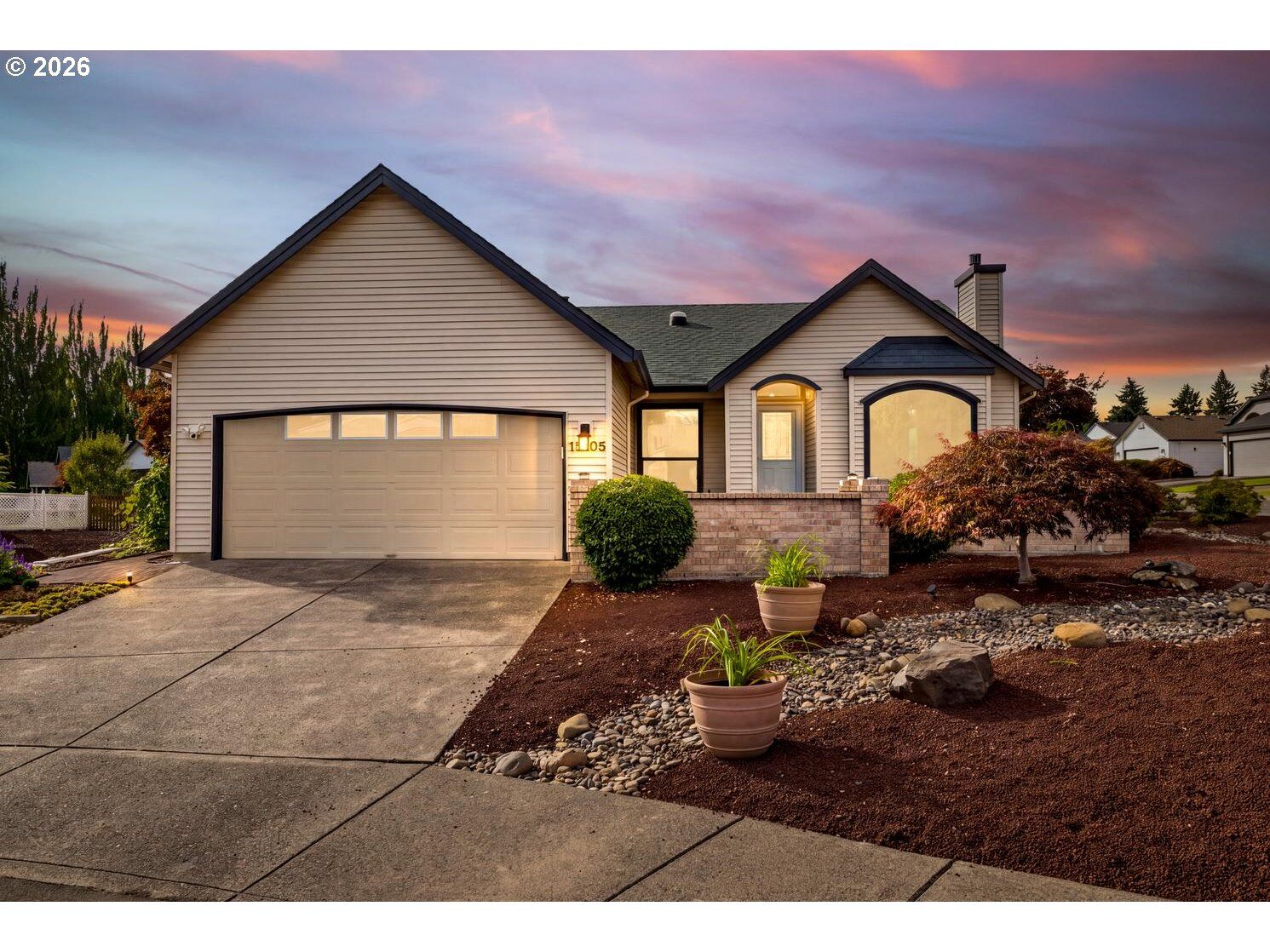 Property Photo:  15405 SE 35th St  WA 98683 