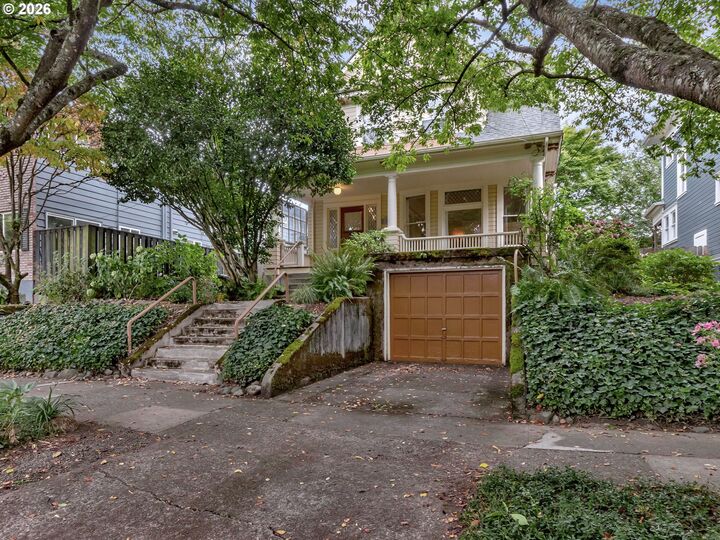 Property Photo: 1808 NE Wasco St OR 97232