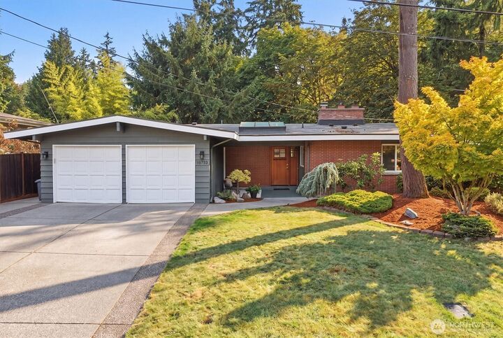 Property Photo: 16728 SE 12th St WA 98008
