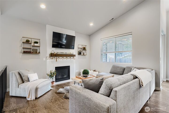 Property Photo:  11106  14 Place SE  WA 98258 