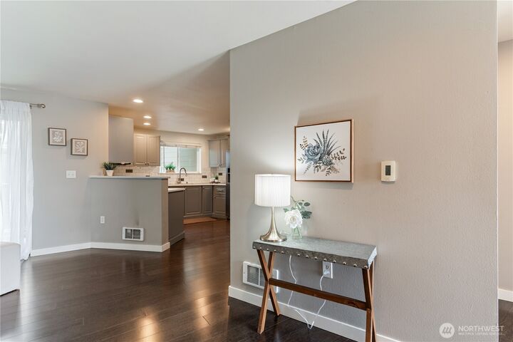 Property Photo:  11920  98th Avenue NE 302  WA 98034 