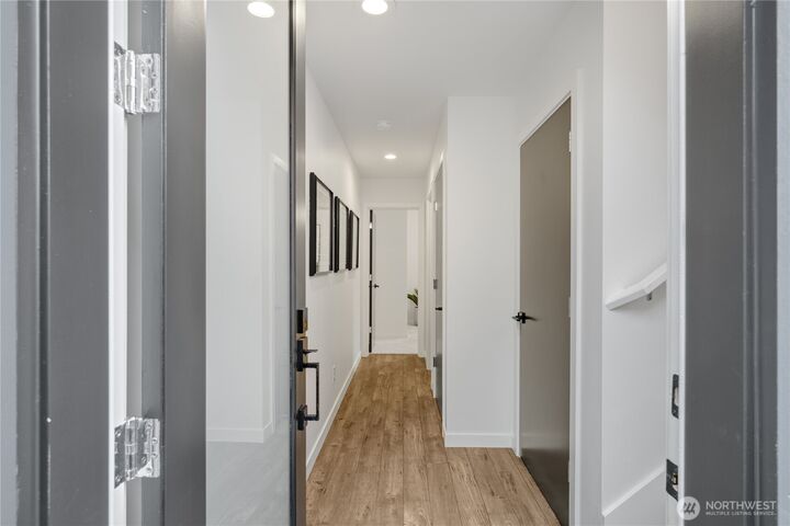 Property Photo: 5057 37th Avenue S B WA 98118