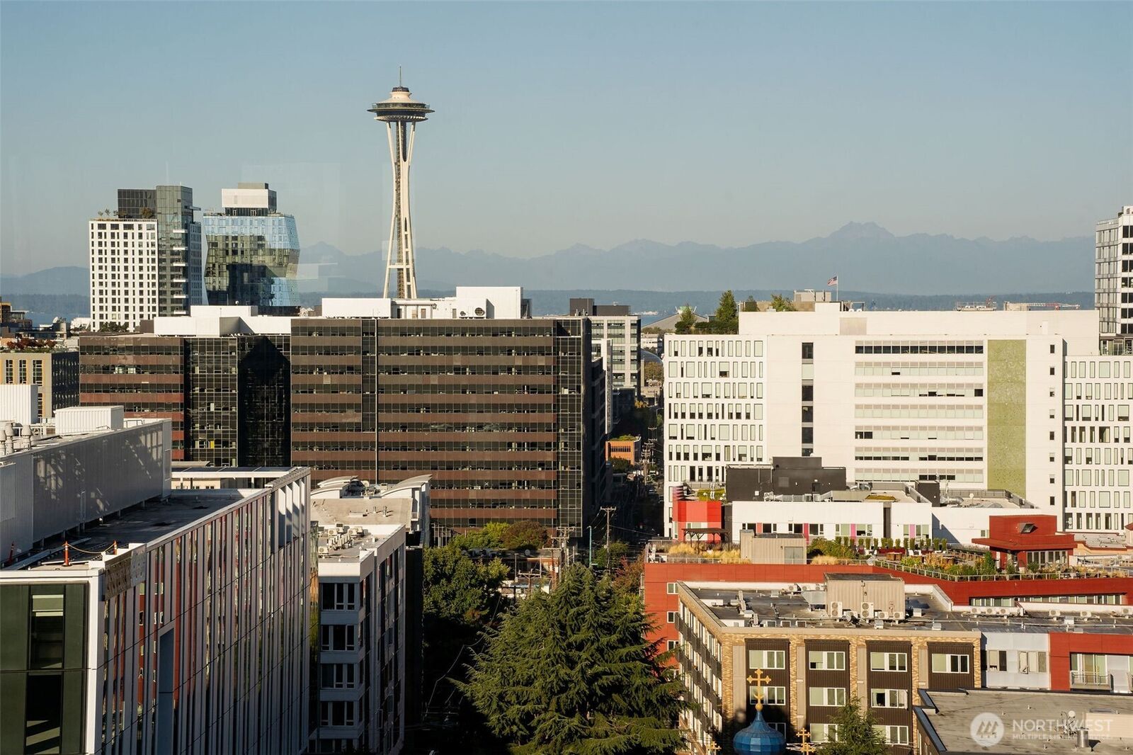 Property Photo: 400 Melrose Avenue E 509 WA 98102