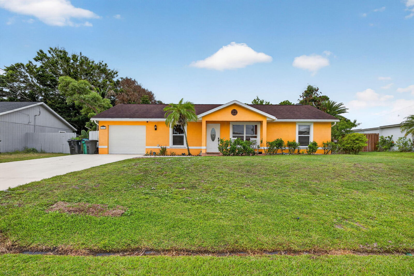 Property Photo:  1314 SW Bellevue Avenue  FL 34953 