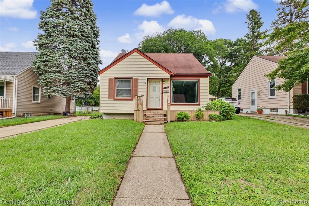 Property Photo:  18504 Five Points Street  MI 48240 