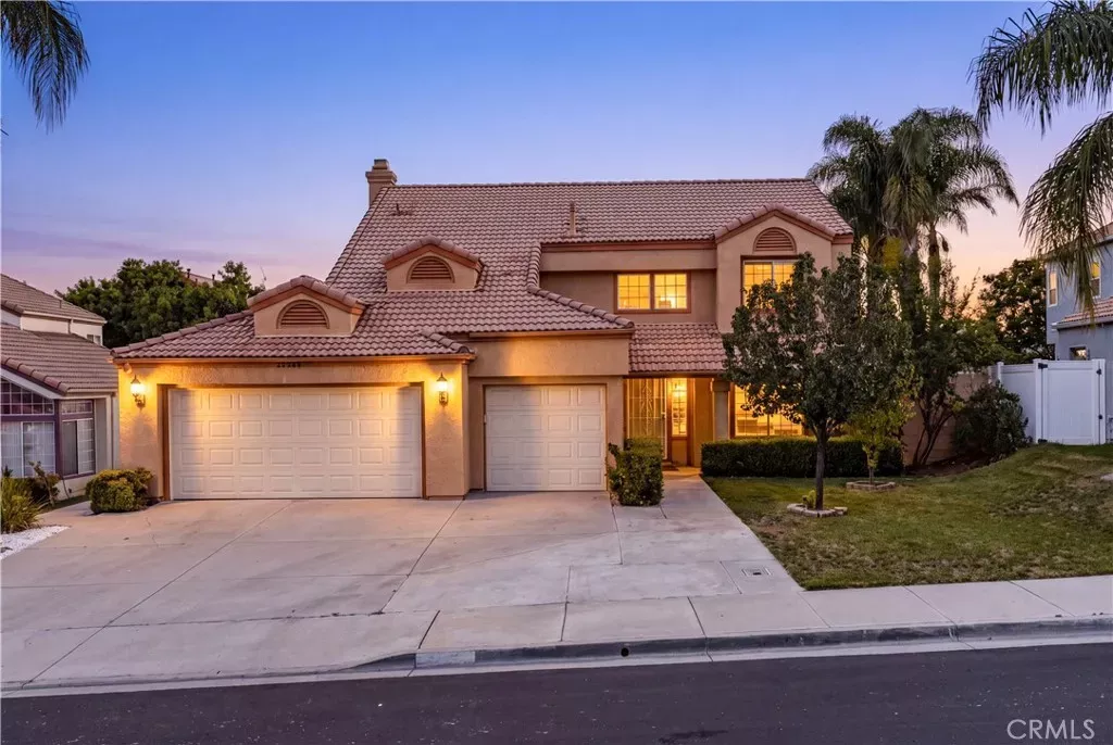 Property Photo:  12191 Amber Hill Trail  CA 92557 
