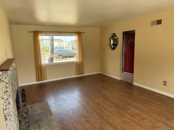 Property Photo: 4670 Mount Etna CA 92117