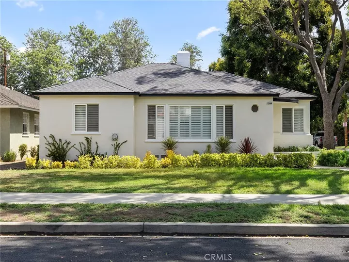 Property Photo:  2700 Eucalyptus Avenue  CA 90806 