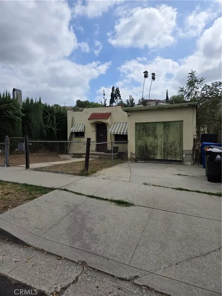 Property Photo: 4018 Guardia CA 90032