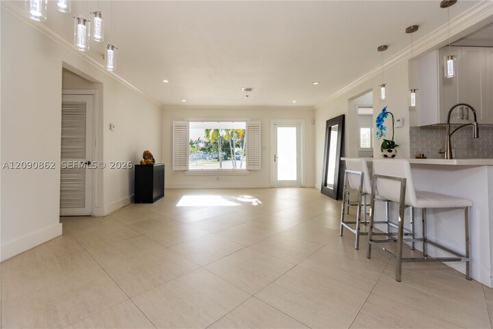 Property Photo: 4301 SW 85th Ave FL 33155