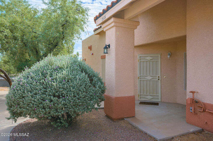 Property Photo: 1538 N Paseo La Tinaja AZ 85614